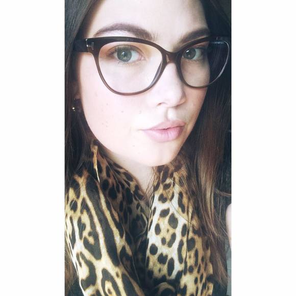 Meet your Posher, Lidia - Picture 1 of 1